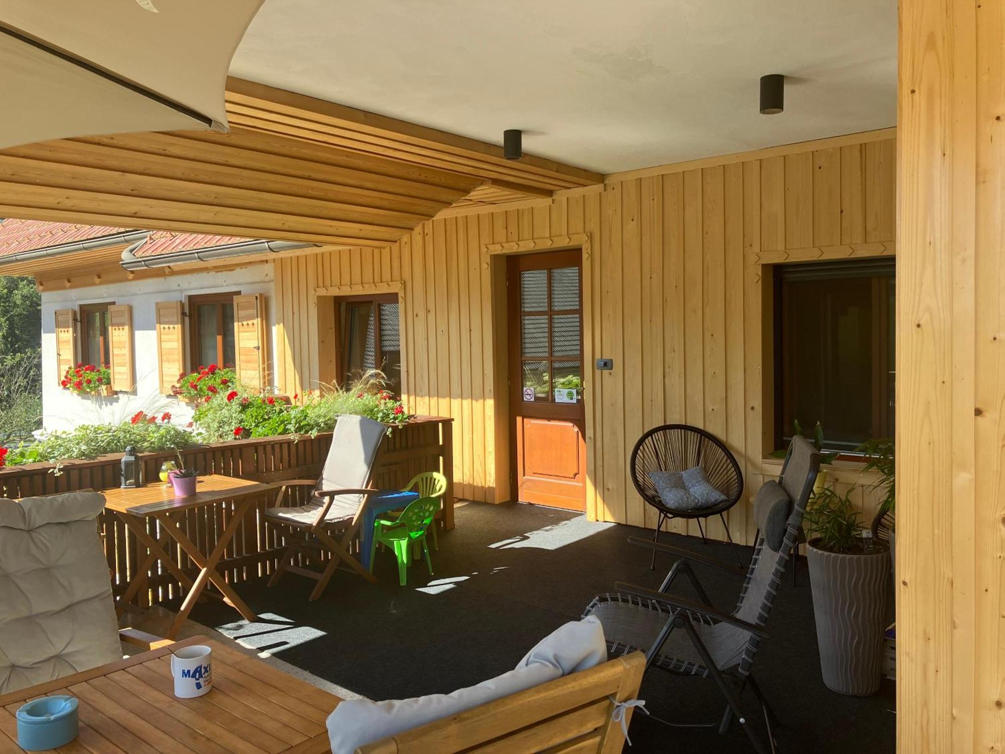 Apartments Pri Bostjanovcu Gorenja Vas  Εξωτερικό φωτογραφία