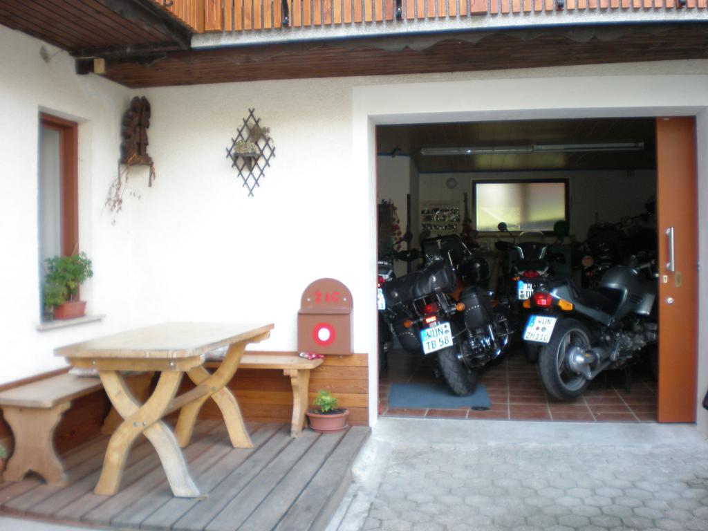 Apartments Pri Bostjanovcu Gorenja Vas  Εξωτερικό φωτογραφία