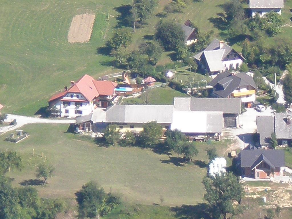 Apartments Pri Bostjanovcu Gorenja Vas  Εξωτερικό φωτογραφία
